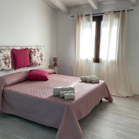 Il Tramonto Apartment *